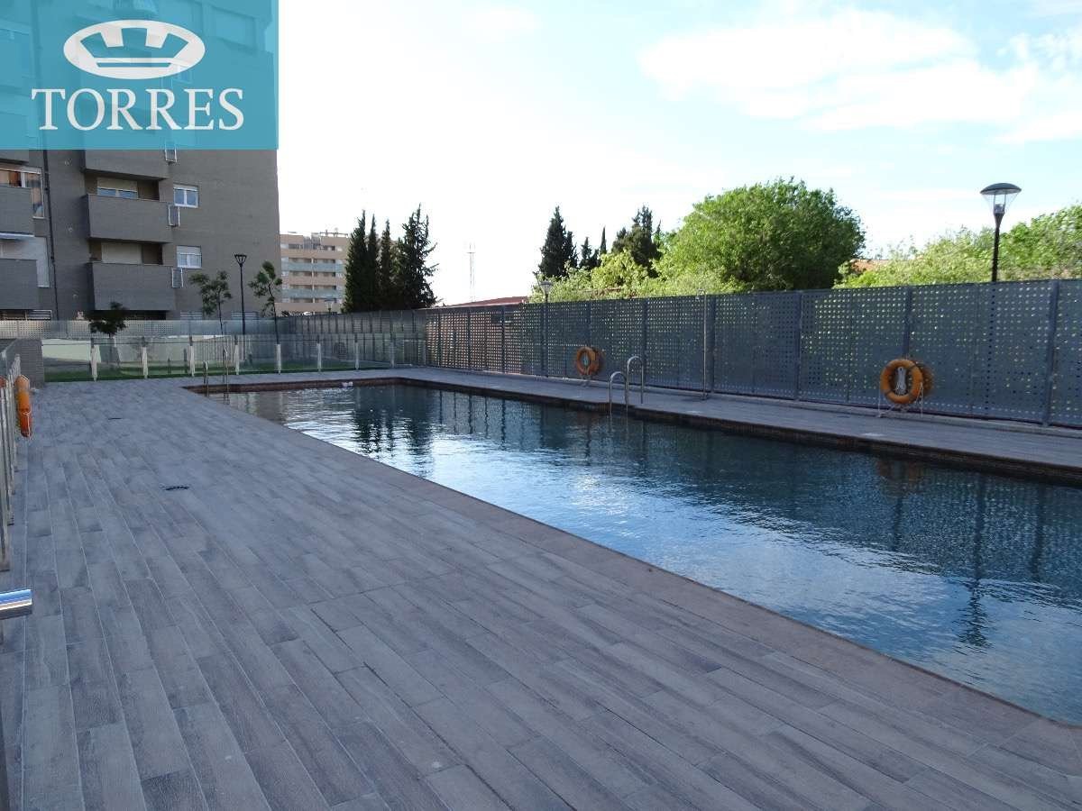 Piso de 80 m² en Granada