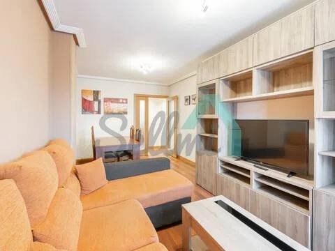 Piso de 103 m² en Oviedo