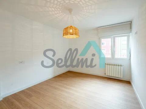 Piso de 101 m² en Oviedo