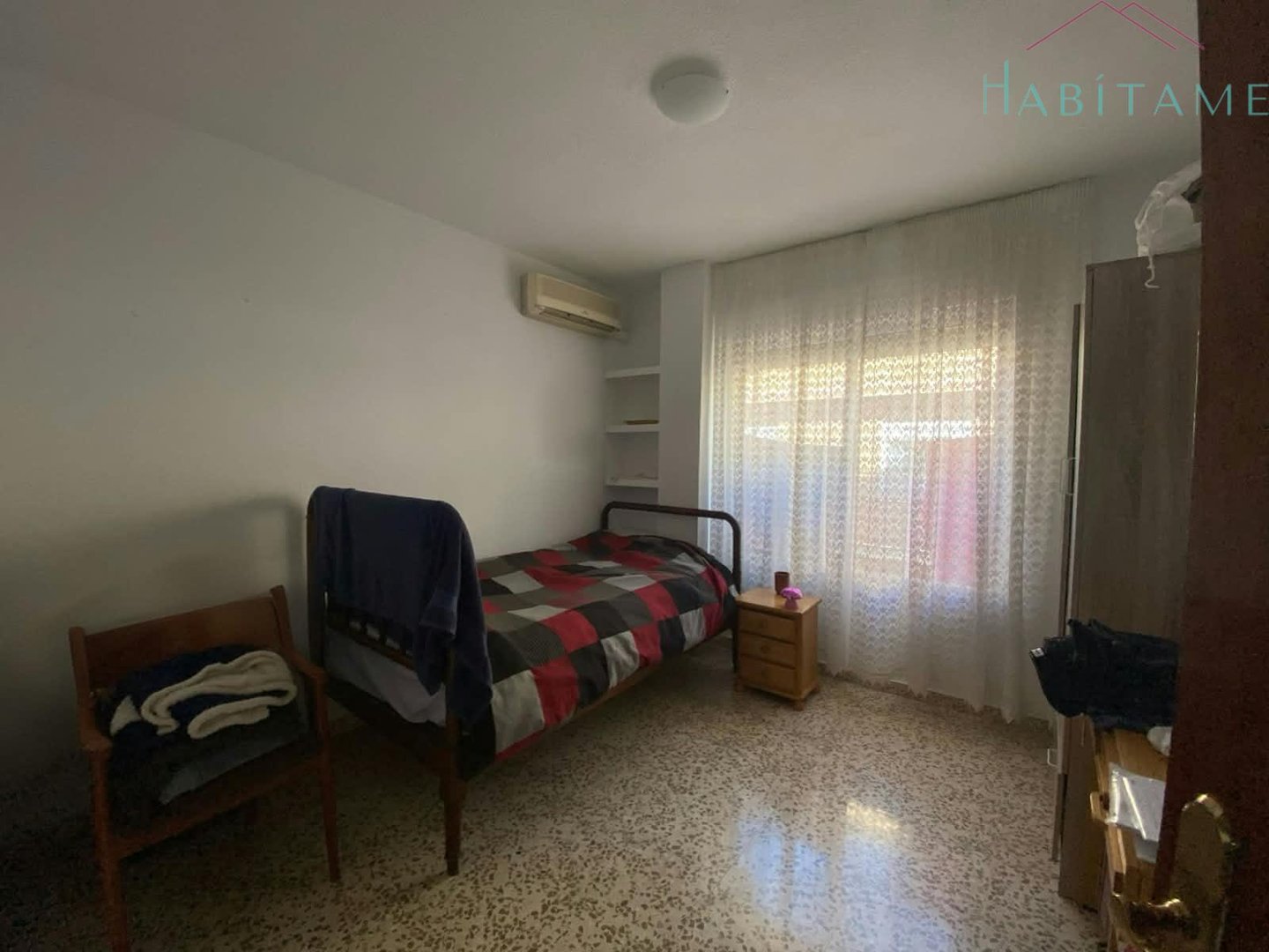 Piso de 90 m² en Granada