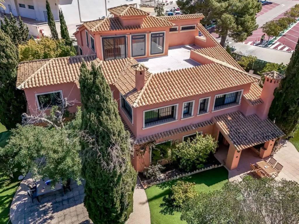 Casa de 450 m² en Benidorm
