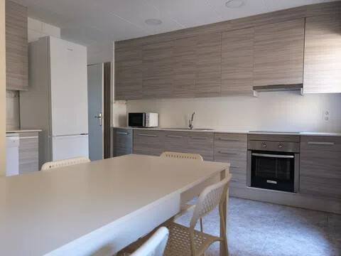 Habitación 140 m², Lérida