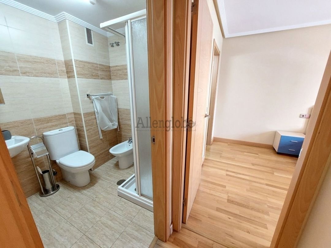 Piso de 58 m² en Oviedo