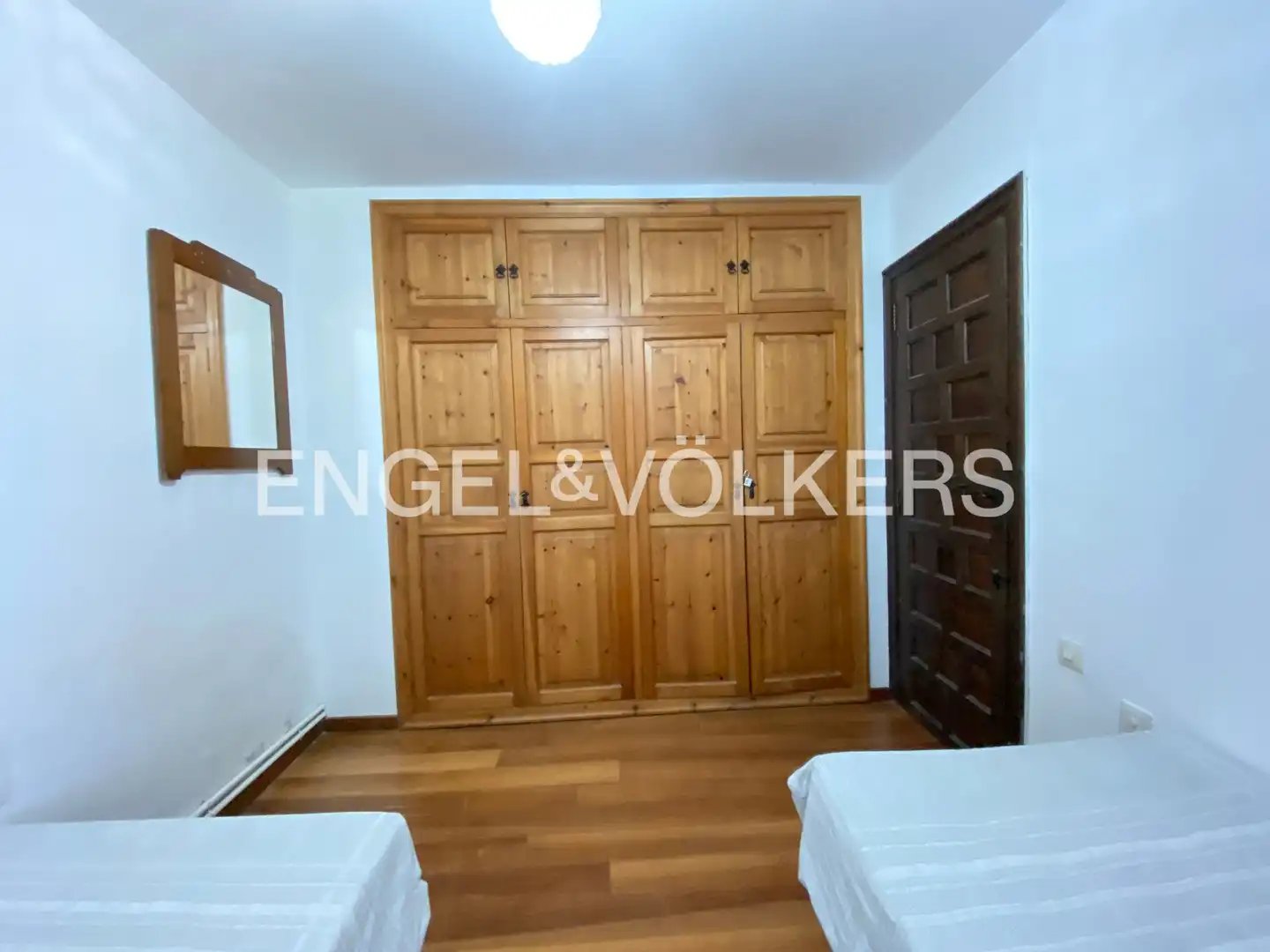 Appartement 380 m² à Nàquera / Náquera