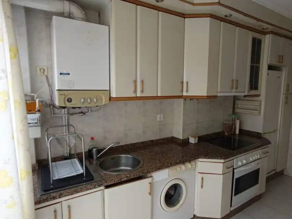 Piso de 79 m² en Ourense