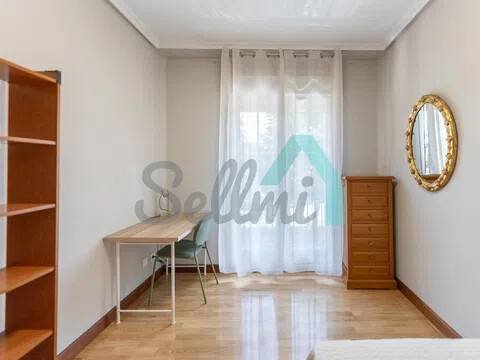 Piso de 104 m² en Oviedo