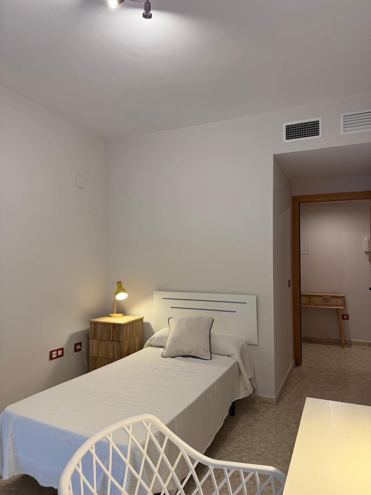 Habitación 300 m², Badajoz