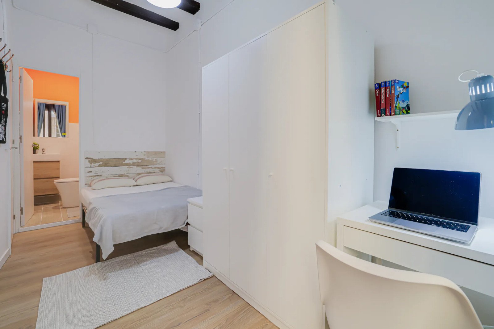 Habitació de lloguer, Barcelona