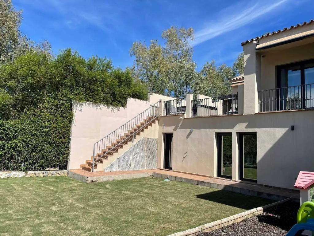 Haus 250 m² in Benahavís