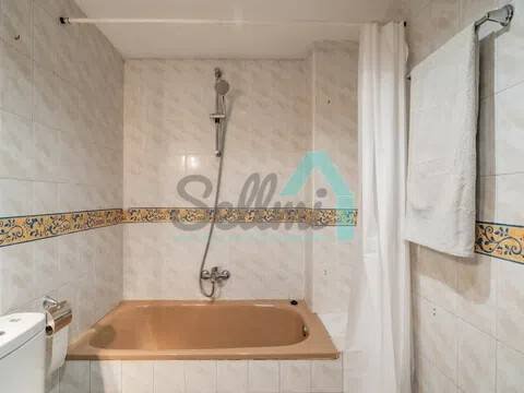 Piso de 87 m² en Oviedo