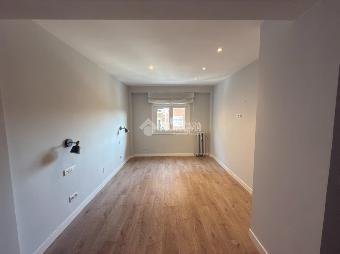 Wohnung 121 m² in Madrid