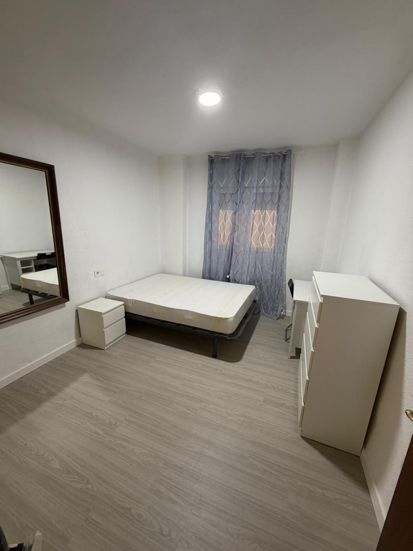 Piso de 120 m² en Granada