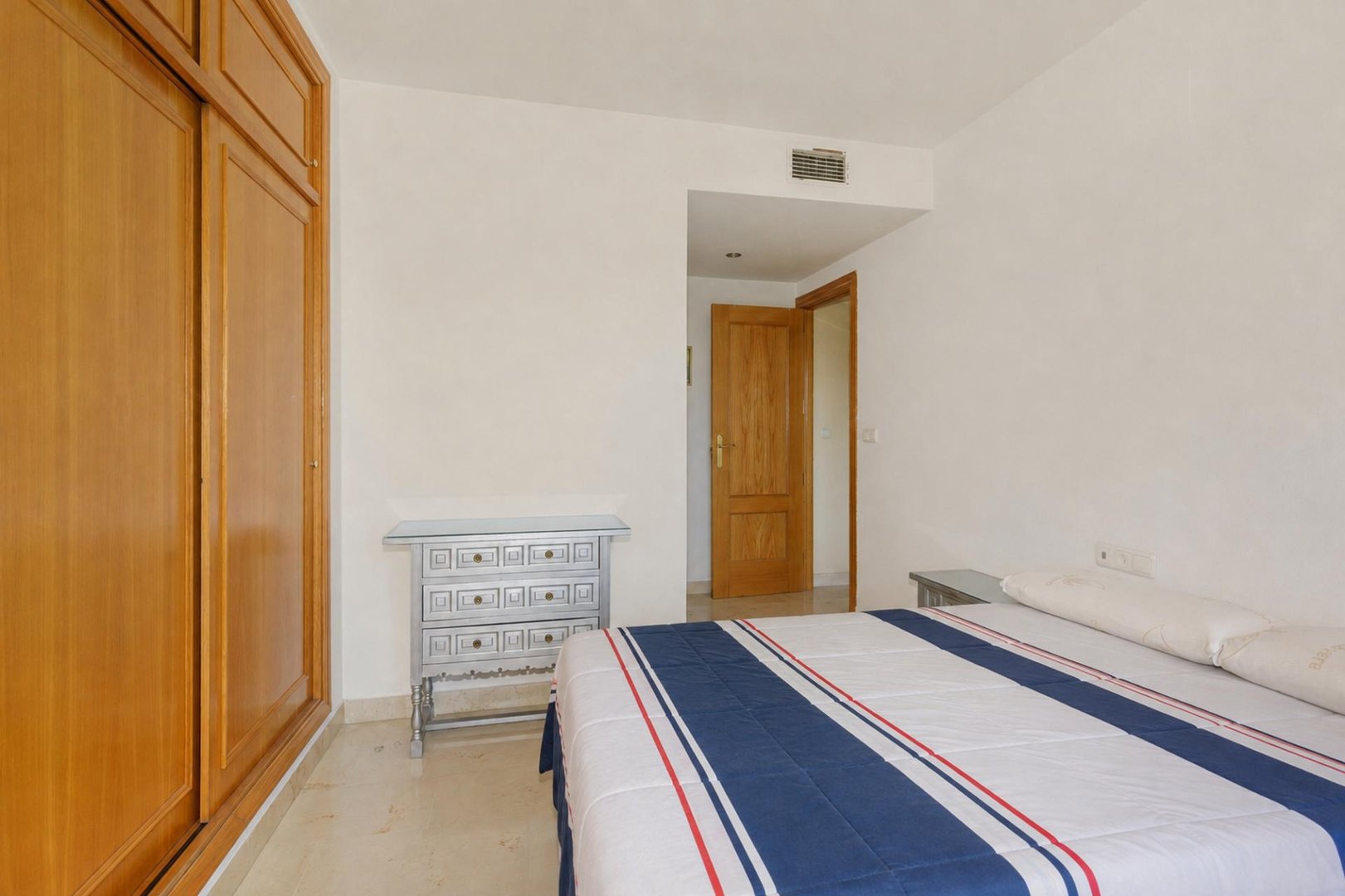 Piso de 136 m² en Granada