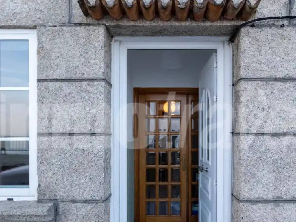 Piso de 100 m² en Sanxenxo