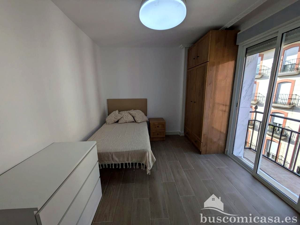 Habitació de lloguer, Linares