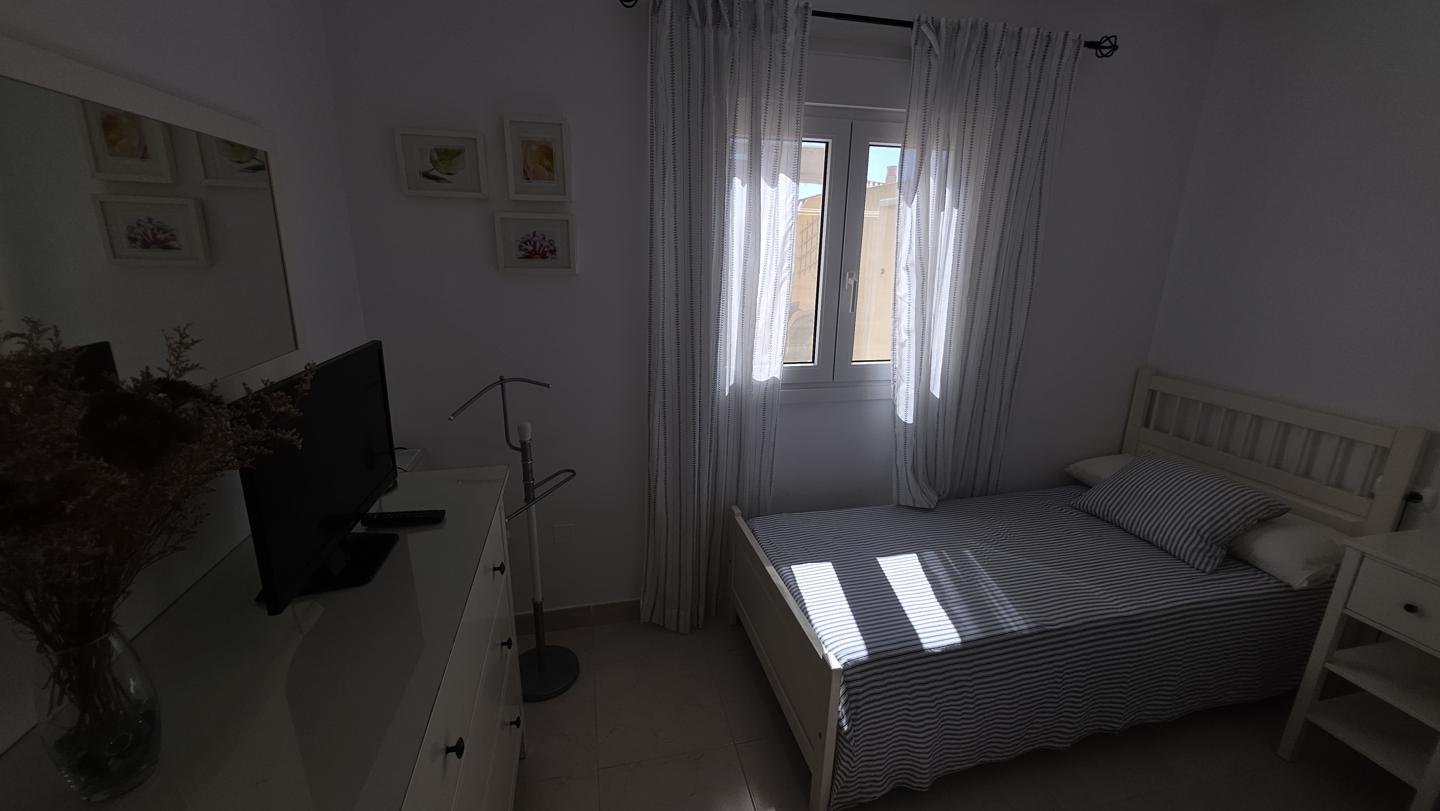 Квартира 80 м² у Roquetas de Mar