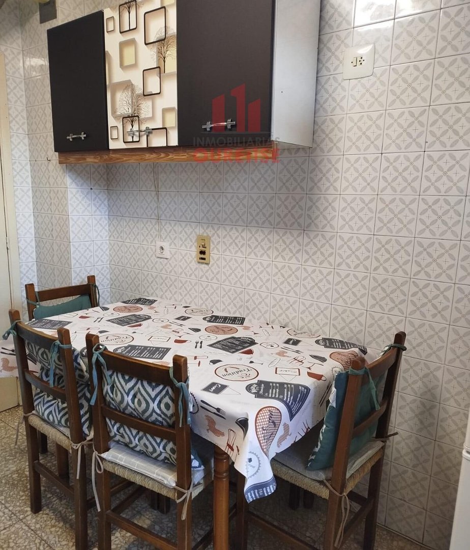 Piso de 95 m² en Ourense