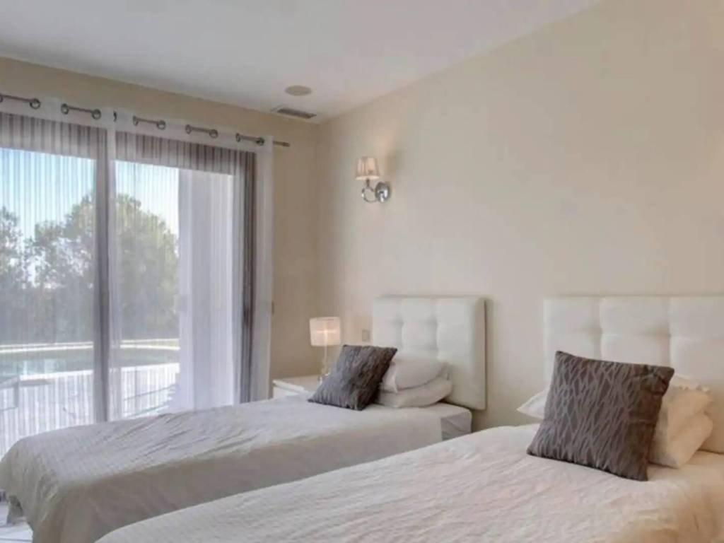 Casa de 340 m² en Estepona