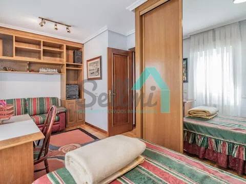 Piso de 75 m² en Oviedo