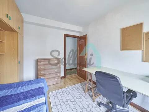 Piso de 86 m² en Oviedo