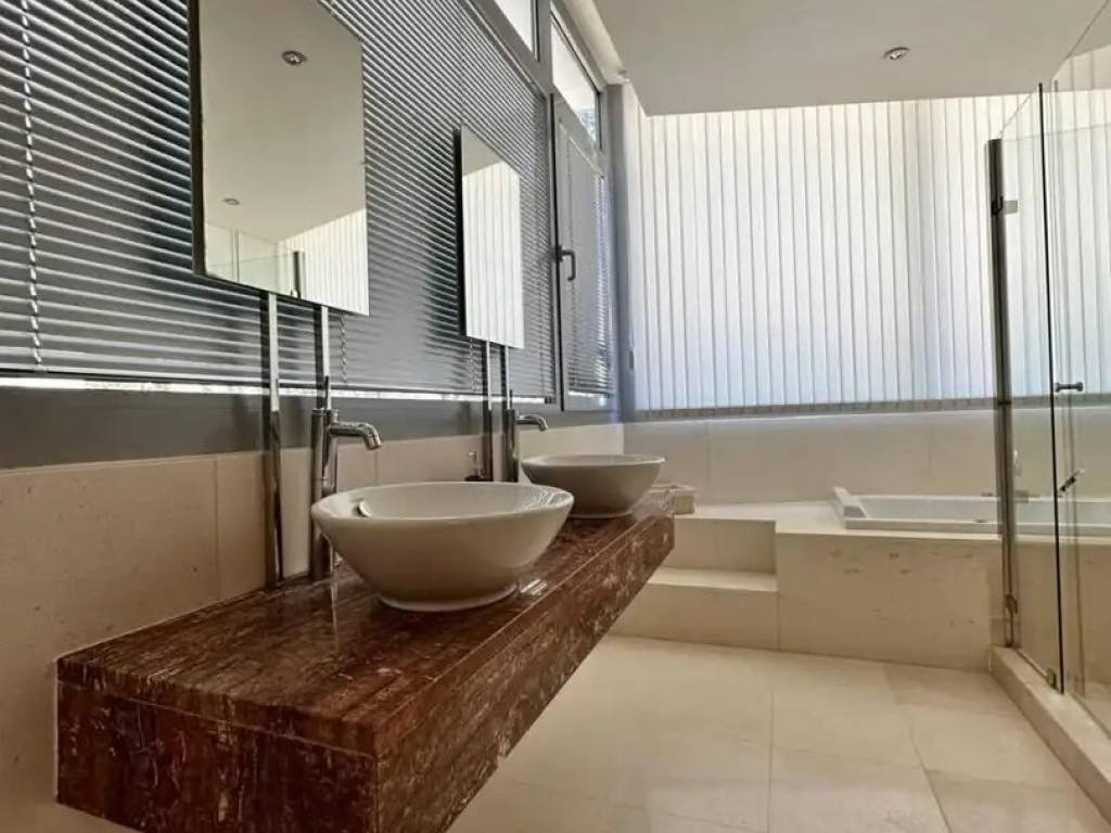 Casa de 744 m² en Marbella