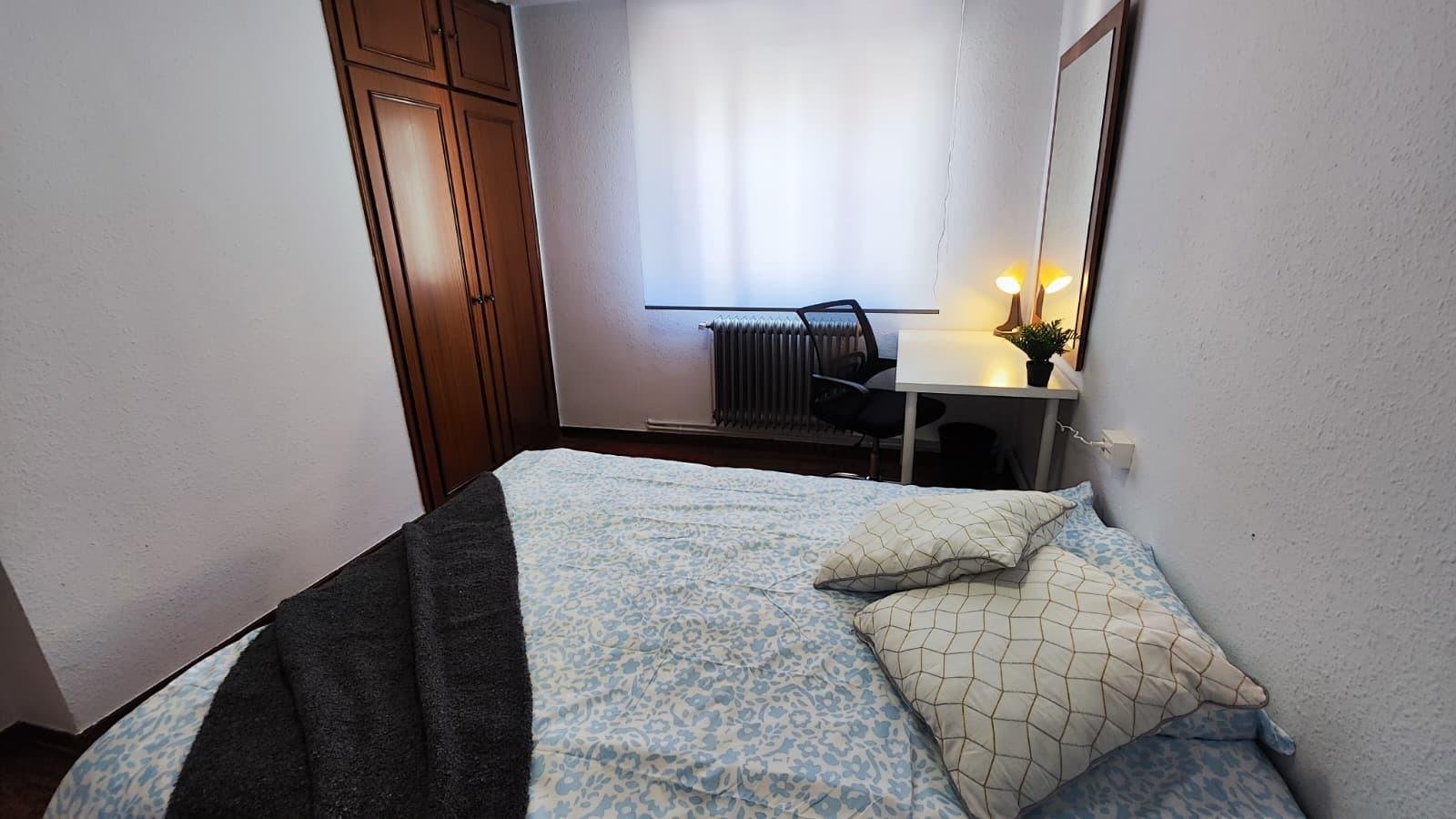 Habitación 97 m², León