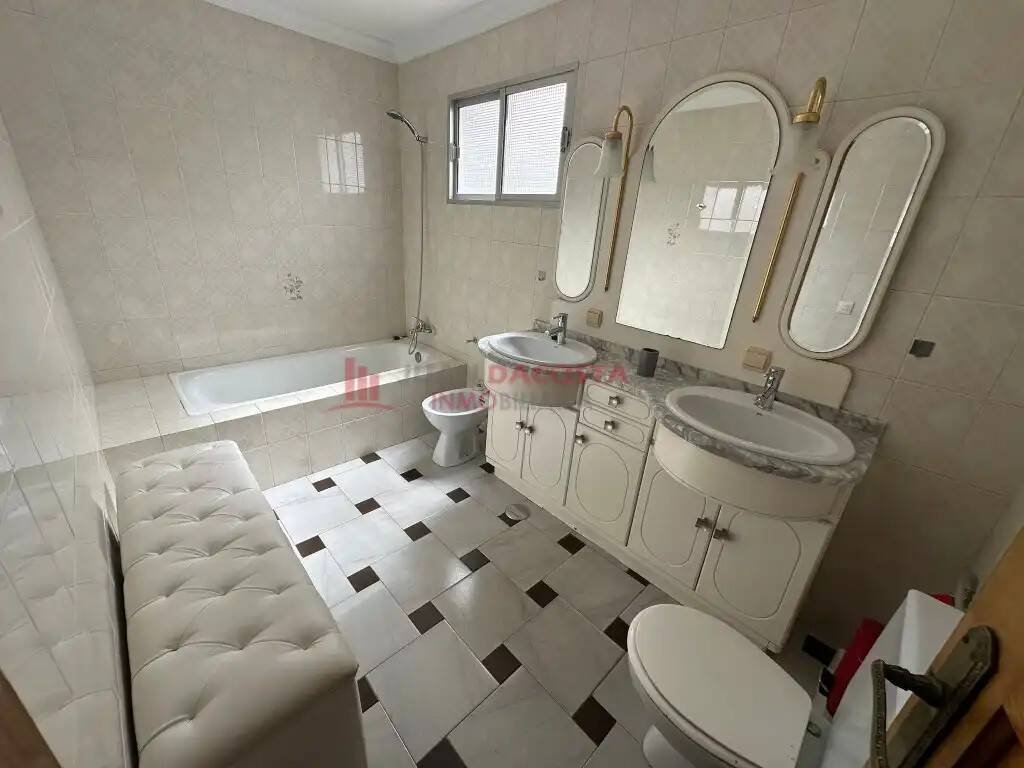 Casa de 140 m² en Lepe