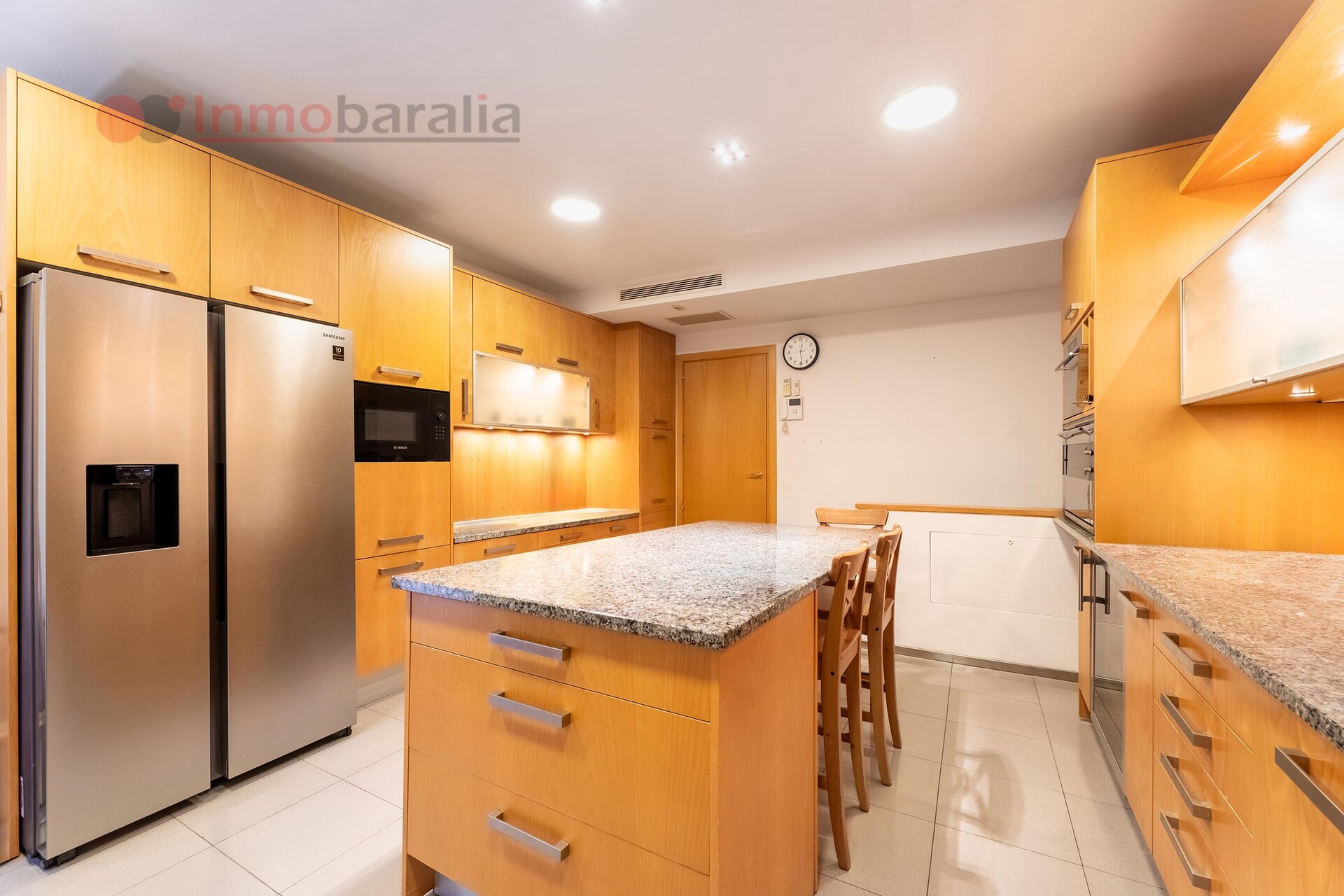 Pis de 800 m² a Pozuelo de Alarcón