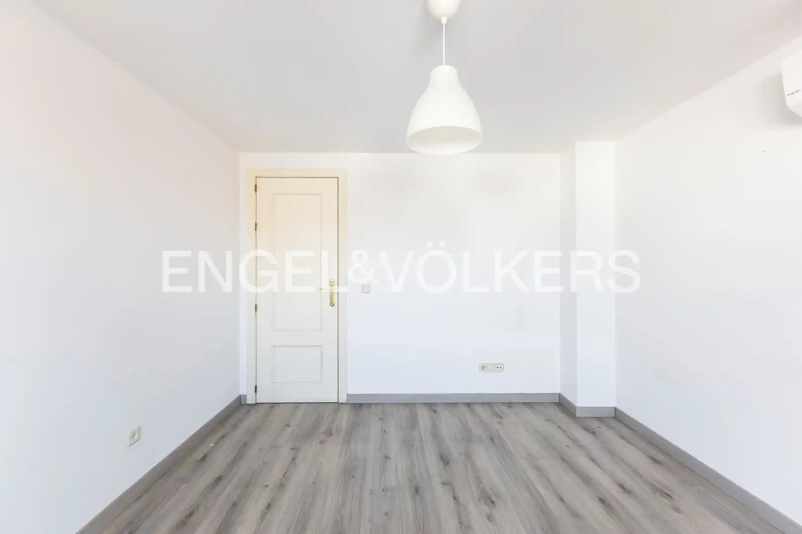 Wohnung 158 m² in Madrid