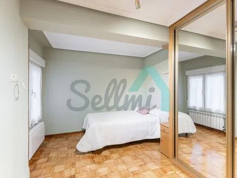 Piso de 78 m² en Oviedo
