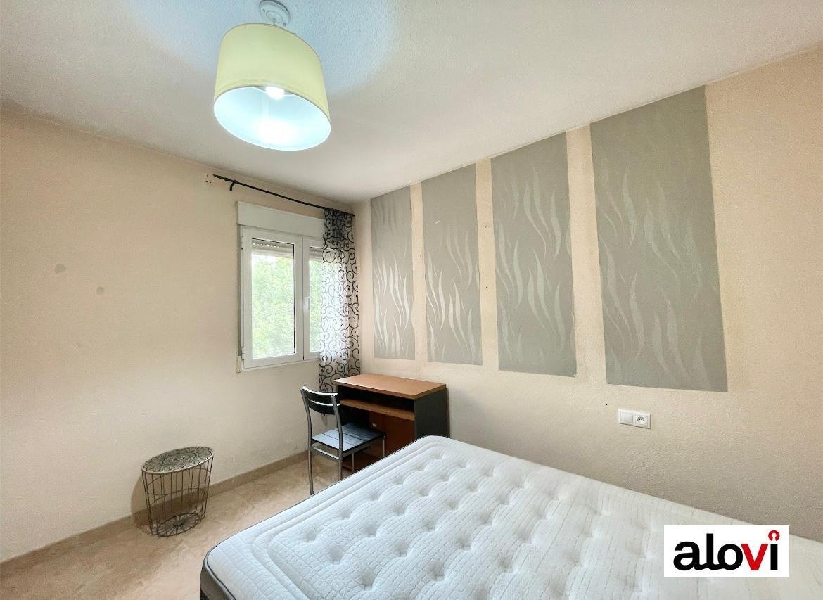 Habitación 90 m², Granada