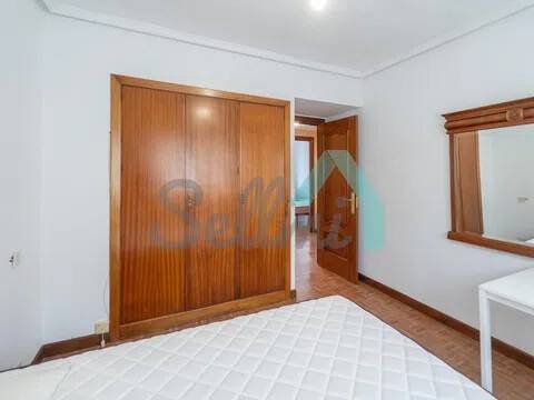Piso de 85 m² en Oviedo