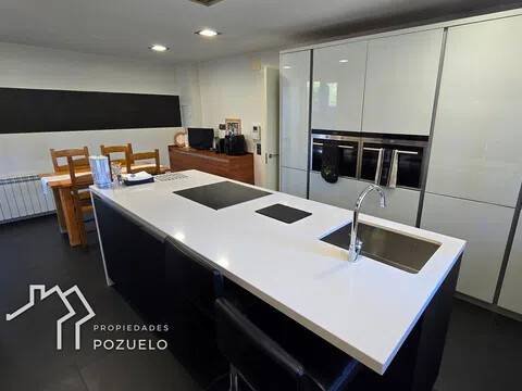 Maison 370 m² à Pozuelo de Alarcón