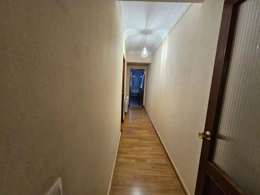 Piso de 90 m² en Ourense