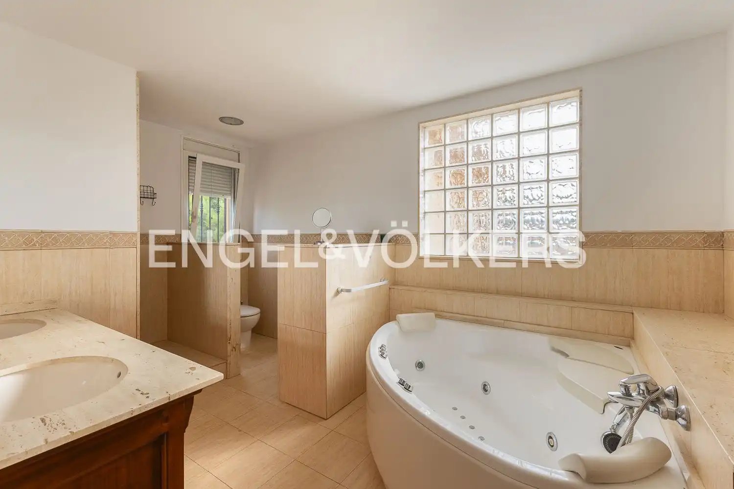 Casa de 350 m² a Petrés