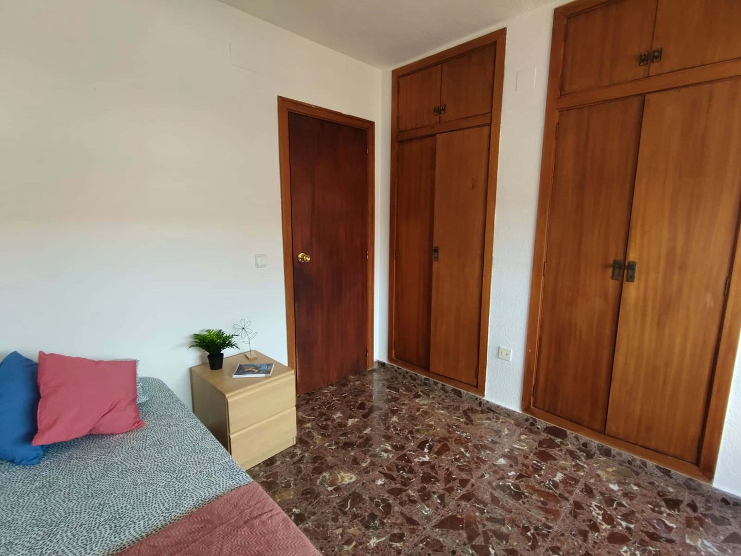 Stanza in affitto, Paterna