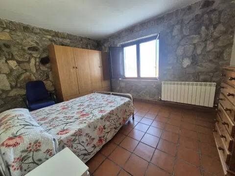 Casa de 140 m² en Gemuño