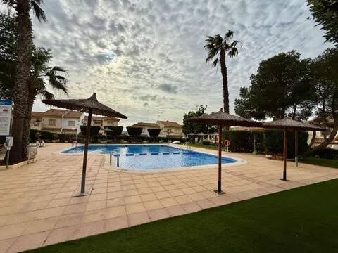 Casa de 98 m² en Orihuela