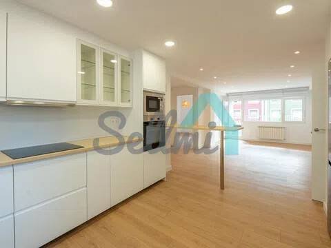 Piso de 101 m² en Oviedo
