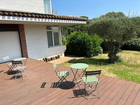 Habitación 450 m², Gerona