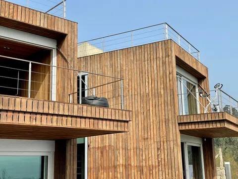 Casa de 496 m² en Vilaboa