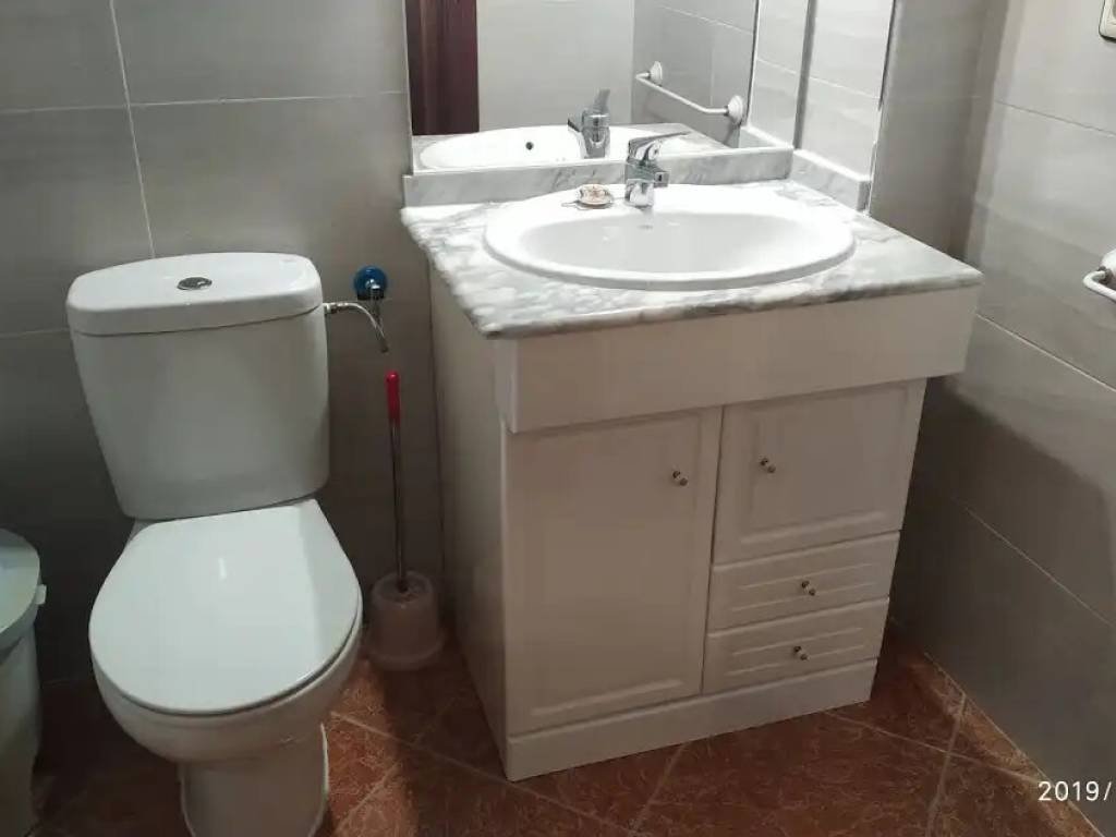 Piso de 100 m² en Linares