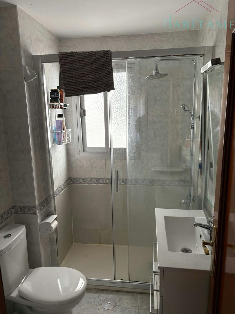 Piso de 90 m² en Granada