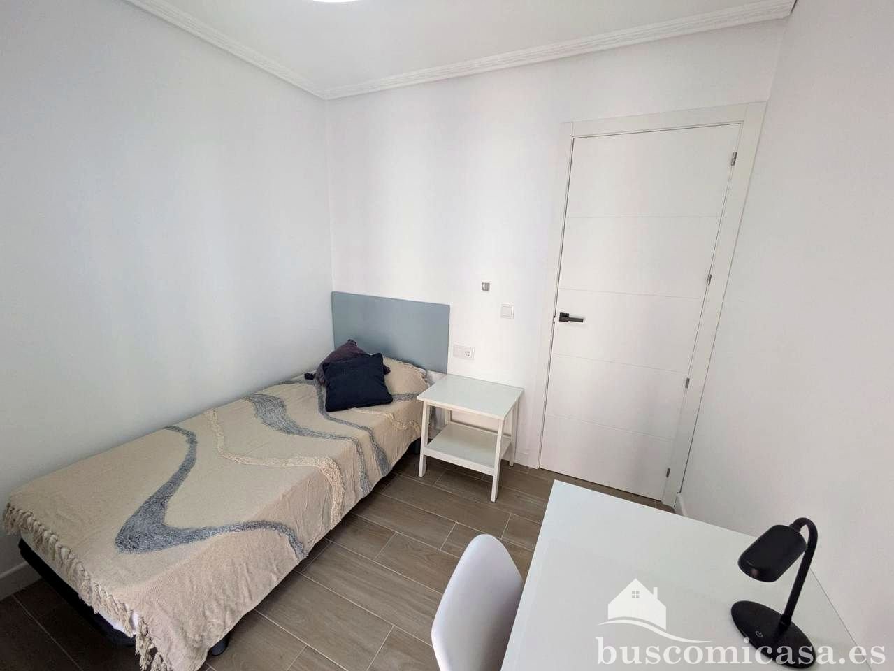 Habitació de lloguer, Linares
