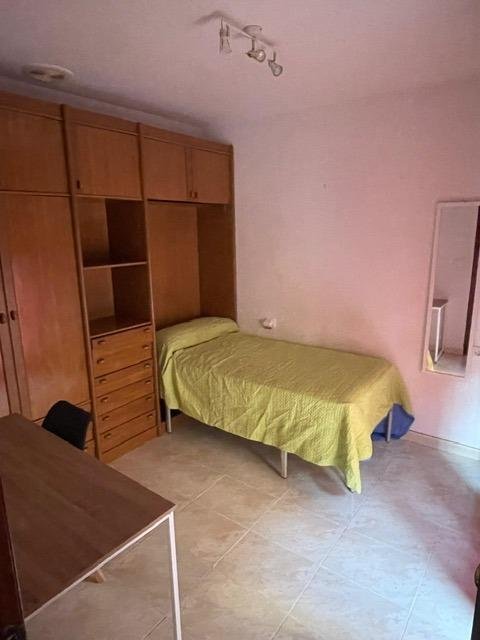 Piso de 90 m² en Granada
