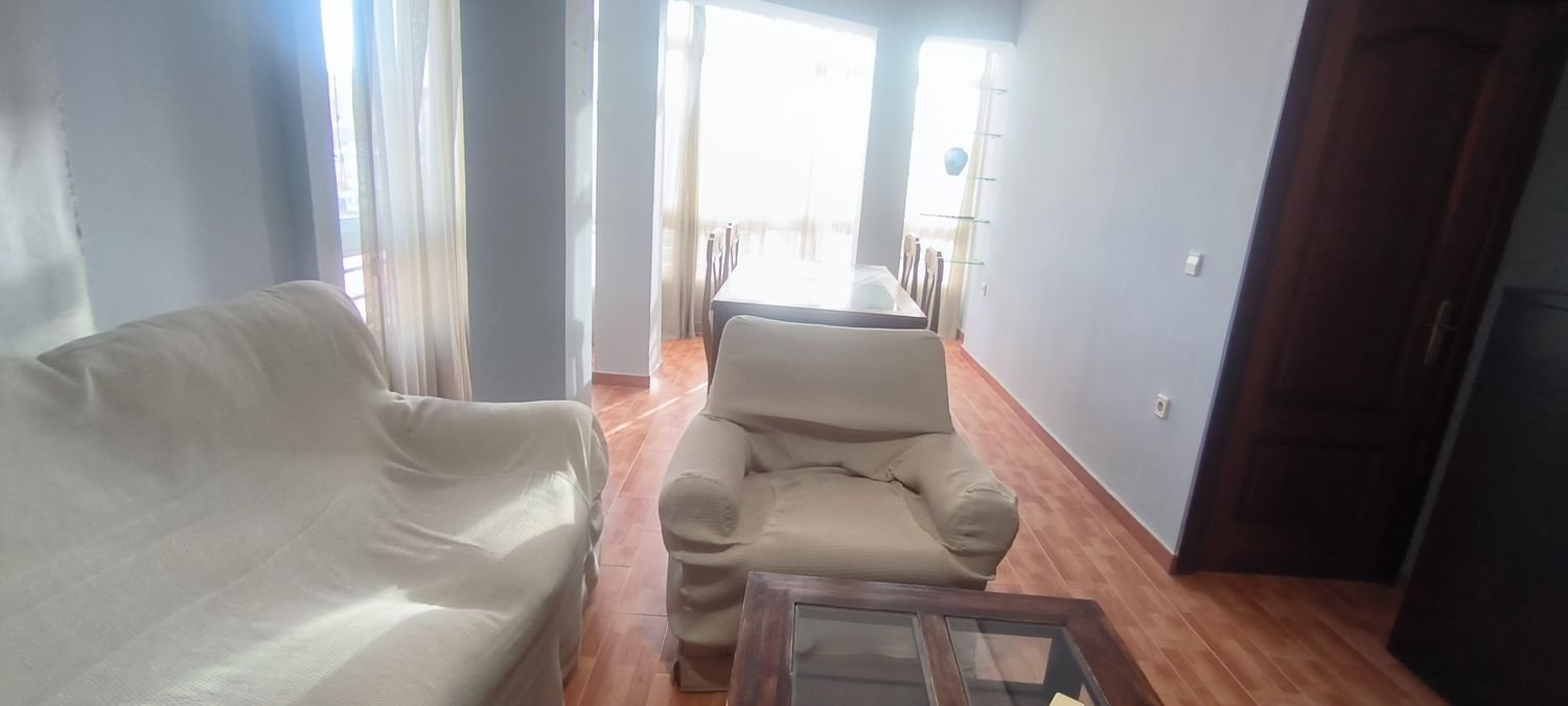Piso de 75 m² en Almería