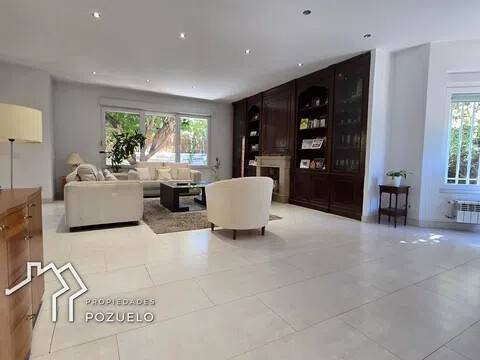 Maison 370 m² à Pozuelo de Alarcón
