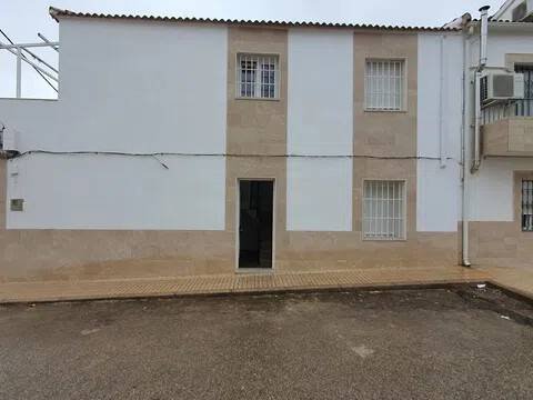 Piso de 95 m² en Linares