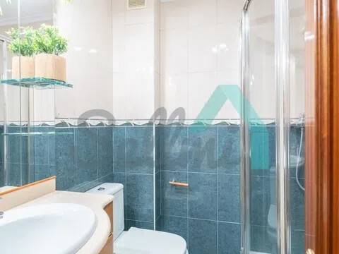 Piso de 74 m² en Oviedo