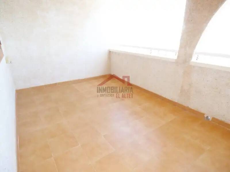 Piso de 60 m² en Elche